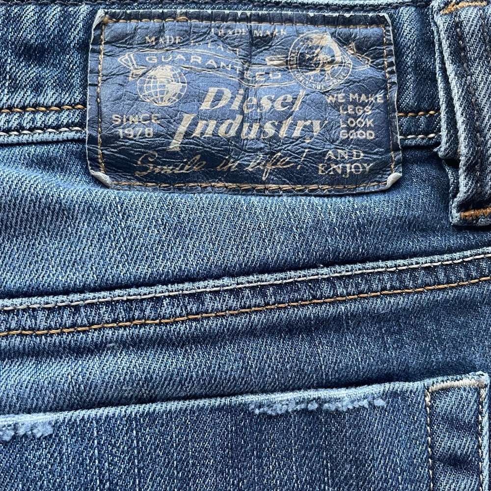 Diesel Industries "VIKER" Regular Straight Stretch Jeans 36x31 HEM IS ALTERED - Picture 2 of 14